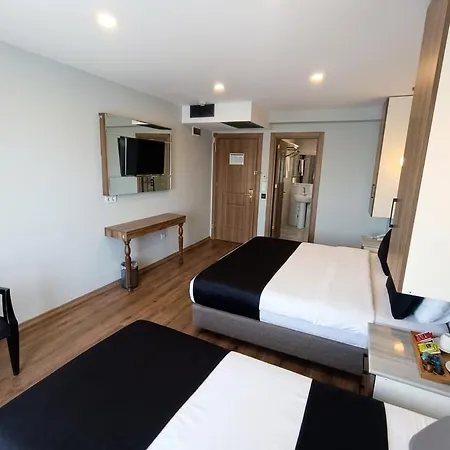 Sis Hotel Estambul