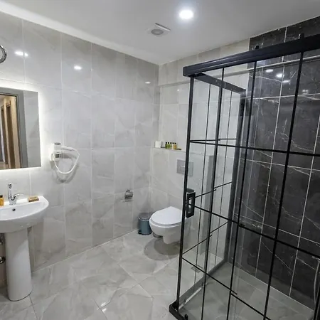 Sis Hotel
