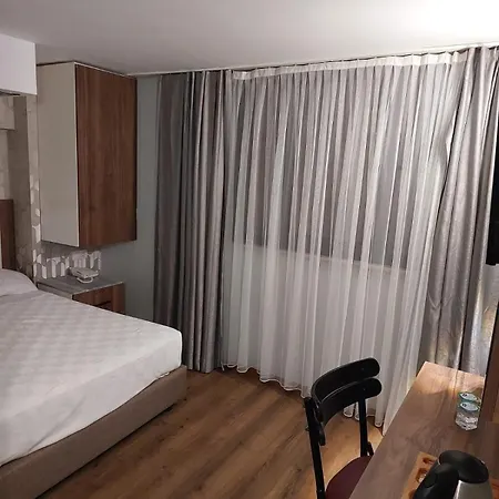 Hotel Sis